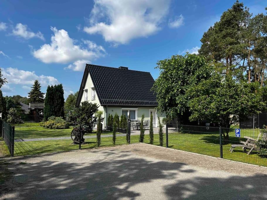 Apartamento -Haus Am Waeldchen- Zehdenick Exterior foto